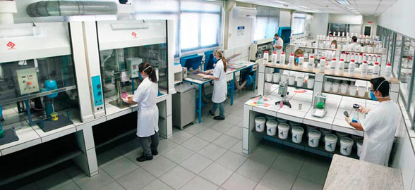 Laboratório de análises químicas